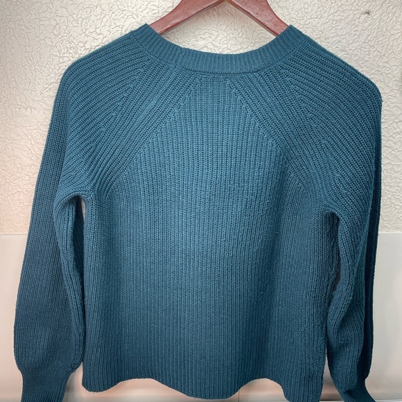 Jessica Simpson™ Ladies' Ribbed Sweater Colors: Teal Size: XS - Picture 9 of 11